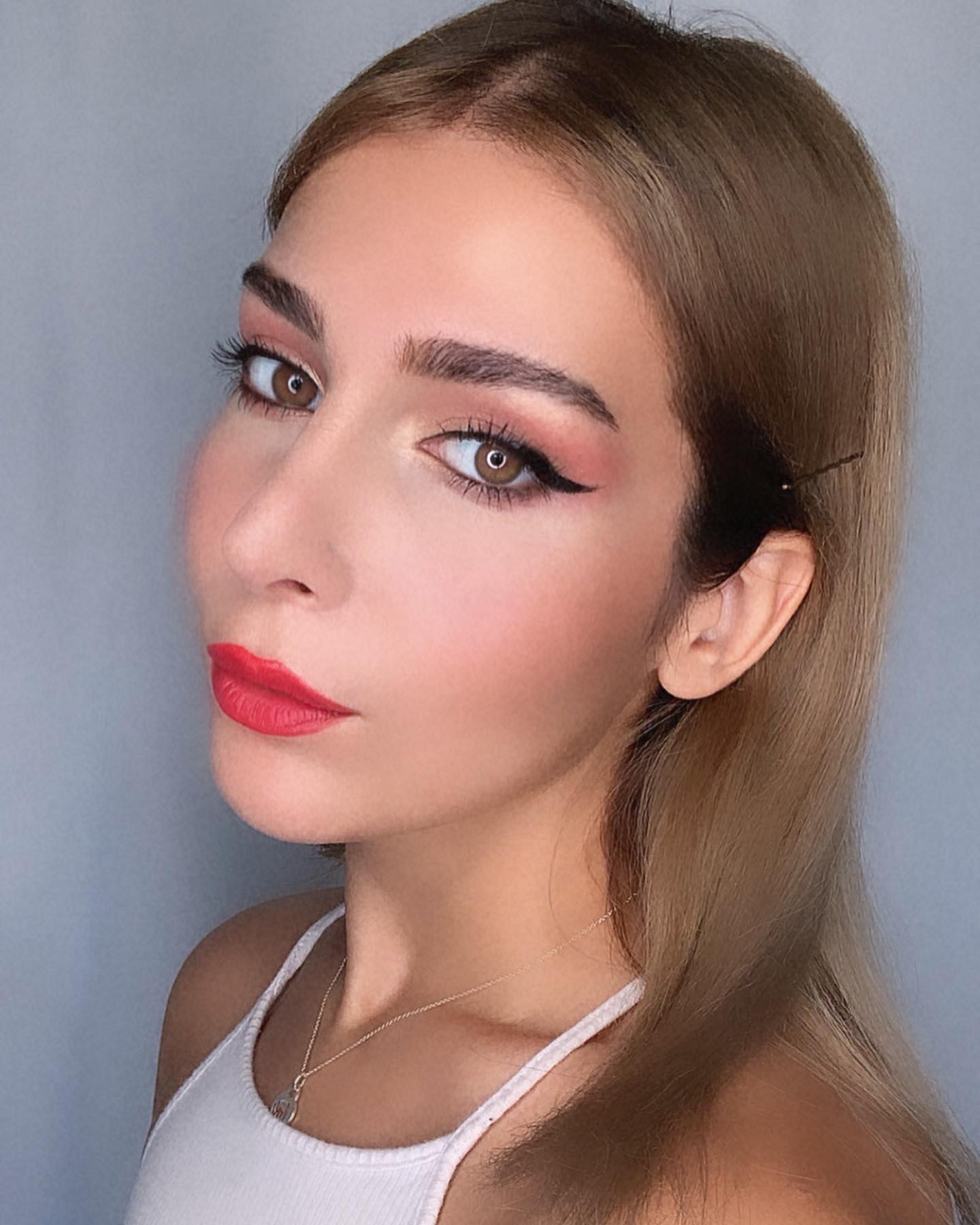 Sara'S Mascara Meltdown: The Internet'S New Favorite Fail - tlwfi7y