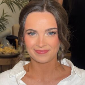 Wedding-Madeline-hair and makeup-Master artist Vancouver-Fayesmith